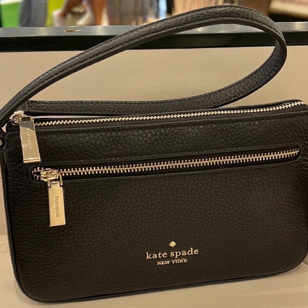 Kate Spade Leila Pebble leather wristlet
